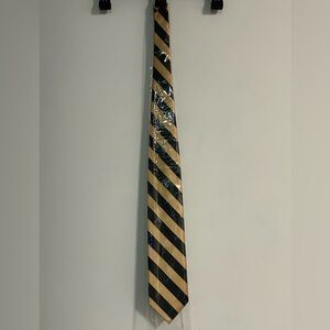 Alexander Logan Neckwear Black & Gold Striped Handmade Necktie 3.5” X 29” NWT
